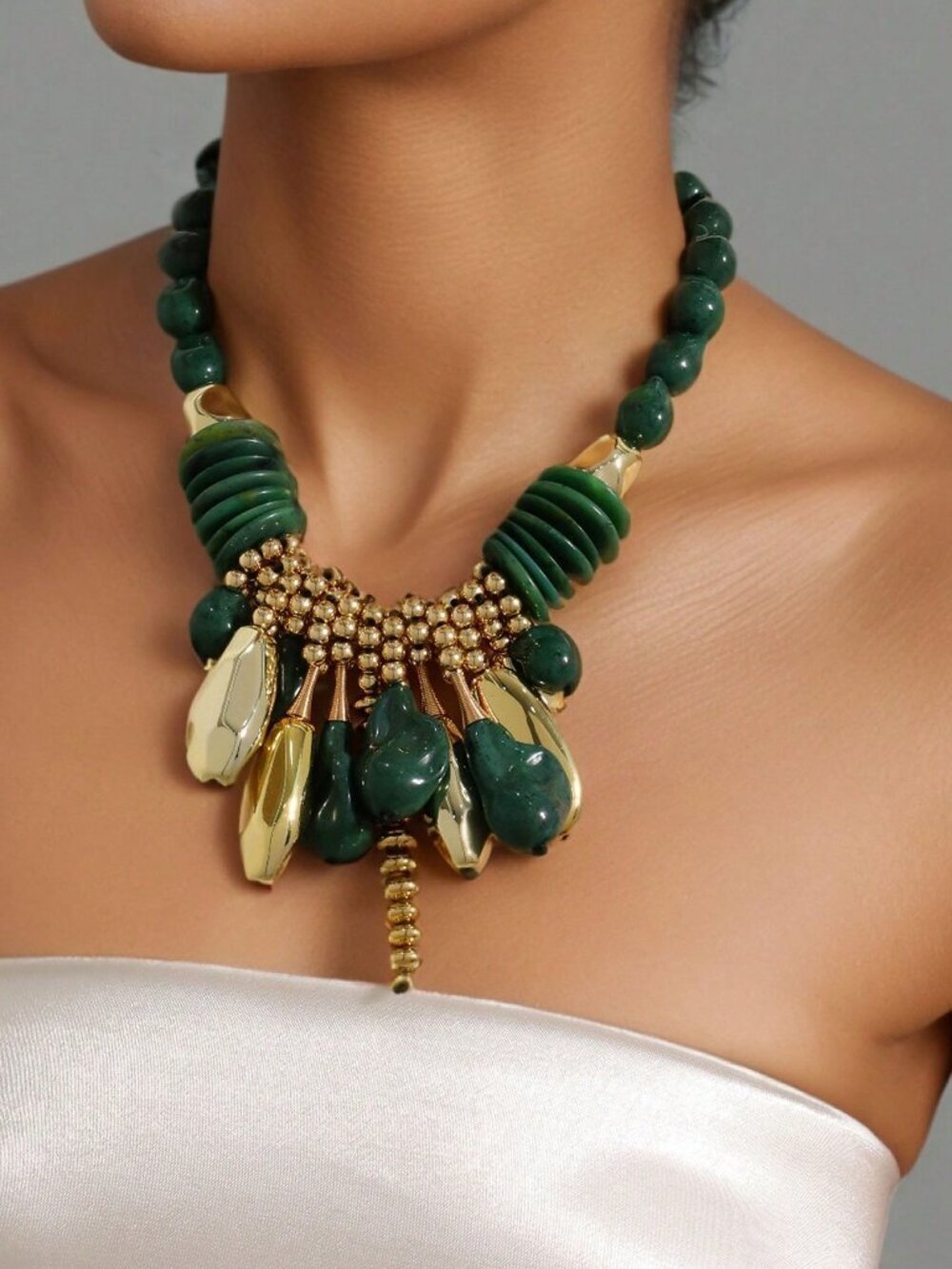 Green Boho Women's Acrylic Bead Necklace